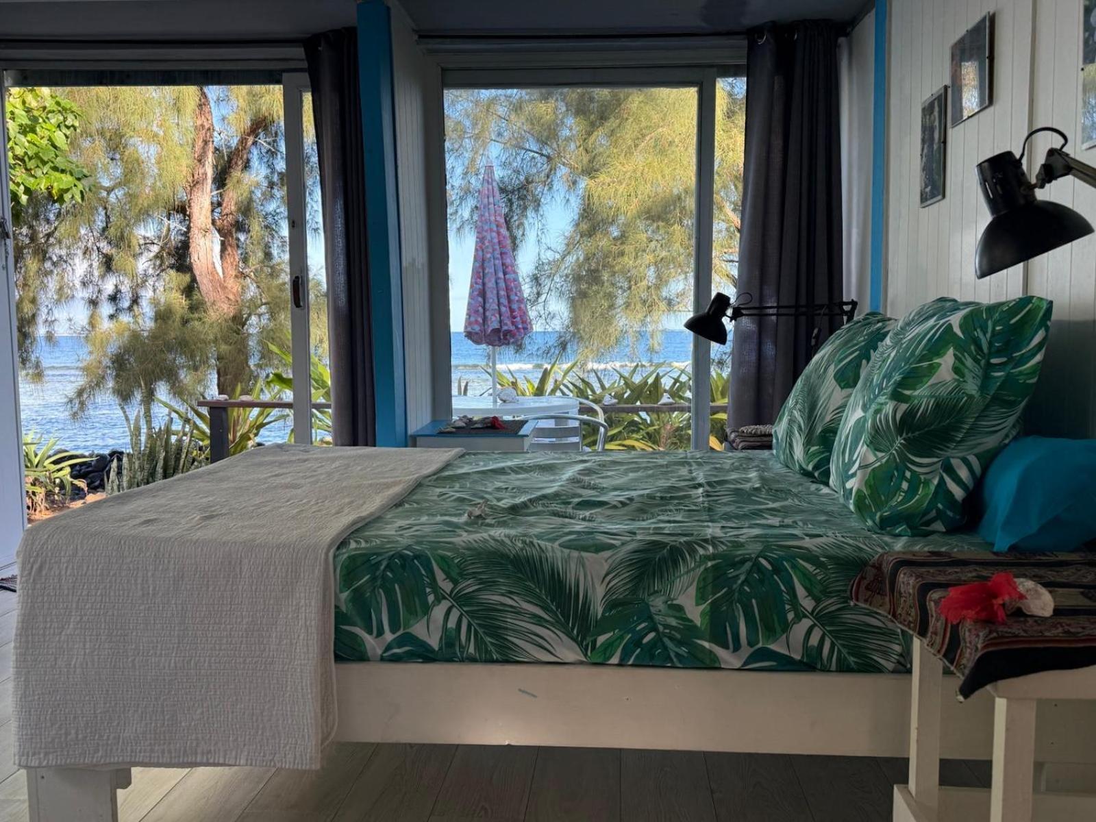 Bungalow Vue Lagon 180 Degre, La Maison Bleue موريا المظهر الخارجي الصورة
