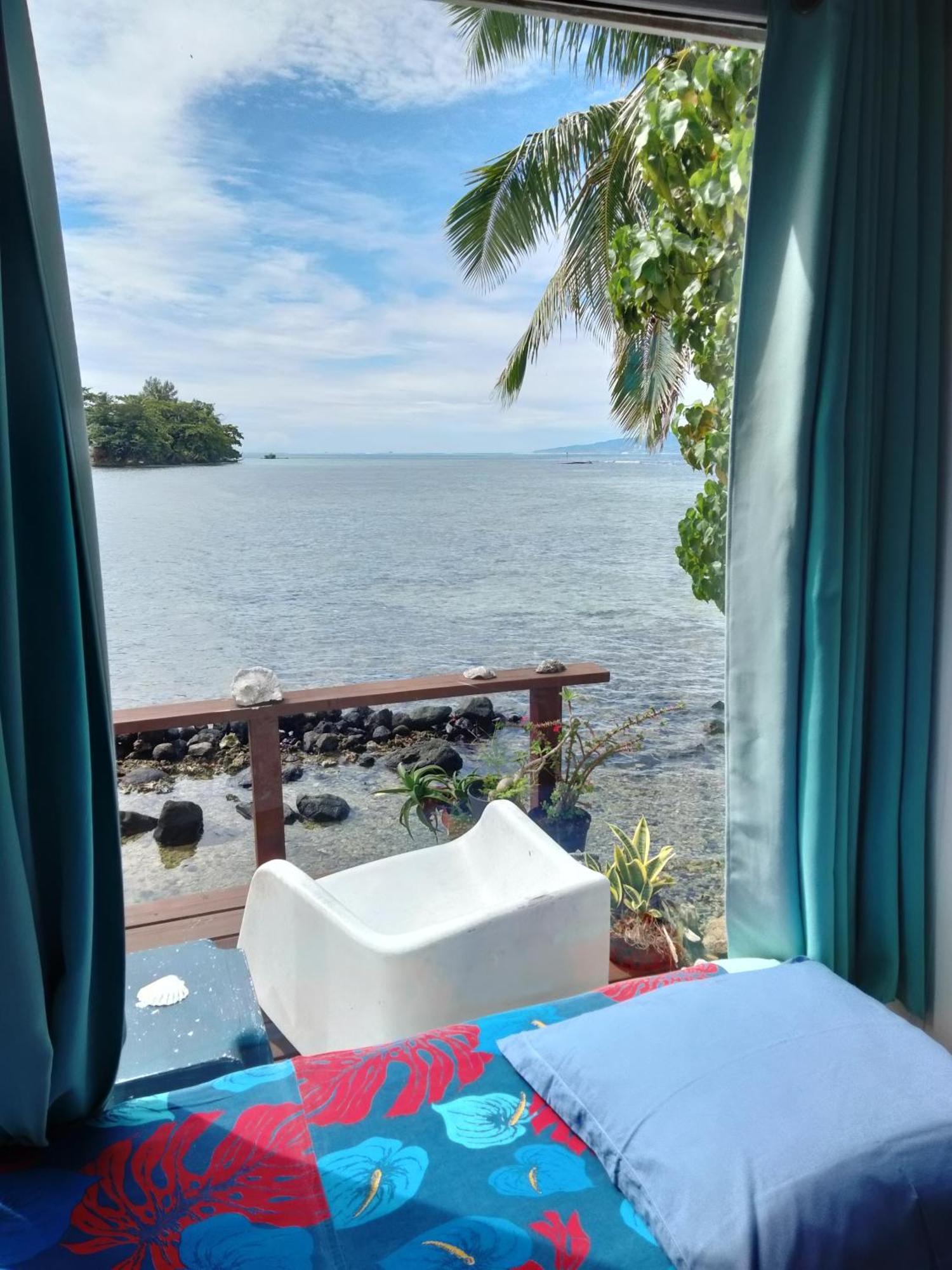 Bungalow Vue Lagon 180 Degre, La Maison Bleue موريا المظهر الخارجي الصورة